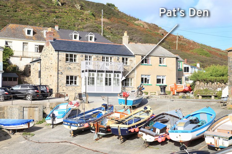 Pat's Den, Mullion Cove