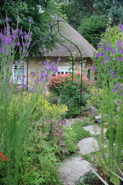 Explore Gweek: A Tranquil & Hidden Gem in Cornwall