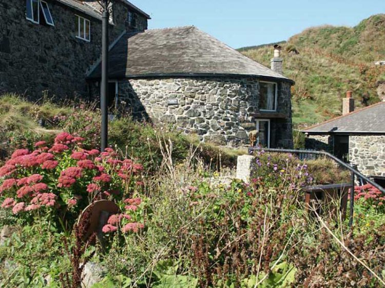 The Round House, Church Cove