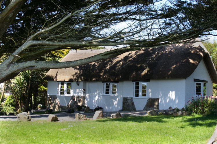 The Chocolate Box, Poldhu Cove