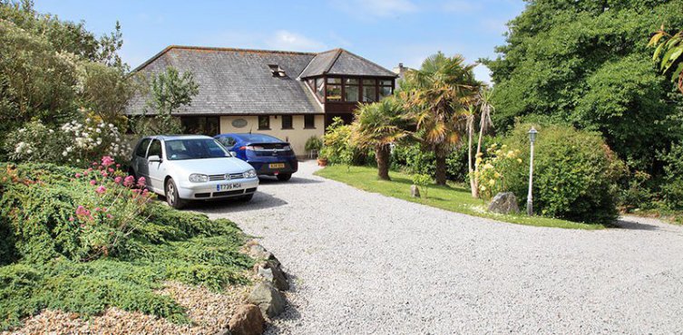 Ivywell, sleeps 14 at Cadgwith