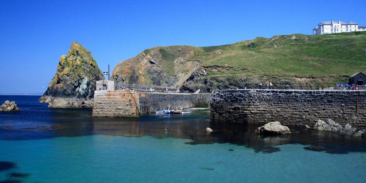 Mullion Cove