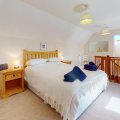 Gulls Holiday Cottage Mullion Cornwall bedroom 1