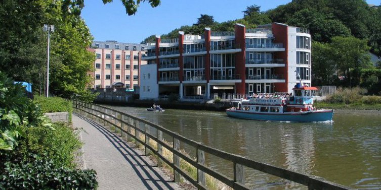 Riverboat to Falmouth