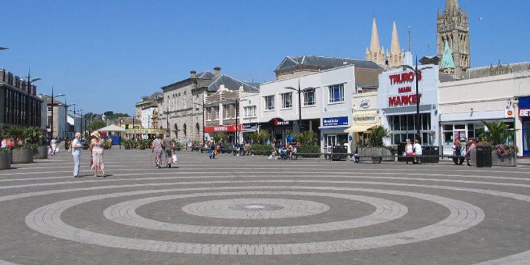 Lemon Quay Piazza