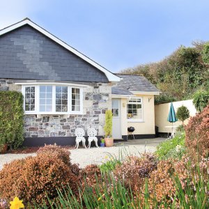 New, Little Scol Garth in Porthallow