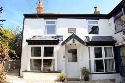 New, Crab Pot Cottage in Porthleven