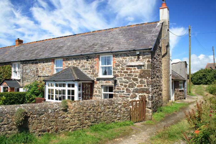 2 Caernarvon Cottages, Lizard