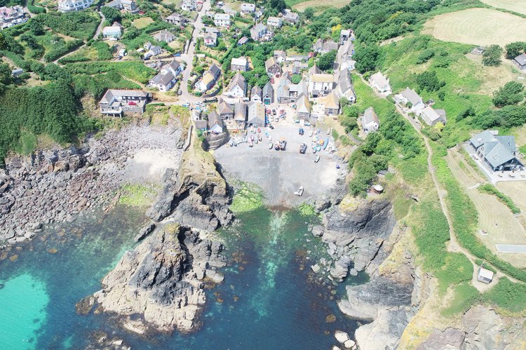 Spring Tide Holiday Cottage Near Cadgwith