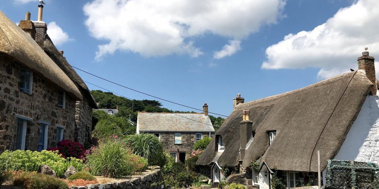 Cottages in Cadgwith