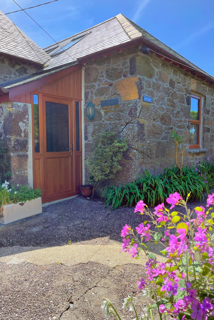 Pentreath Studio, Lizard