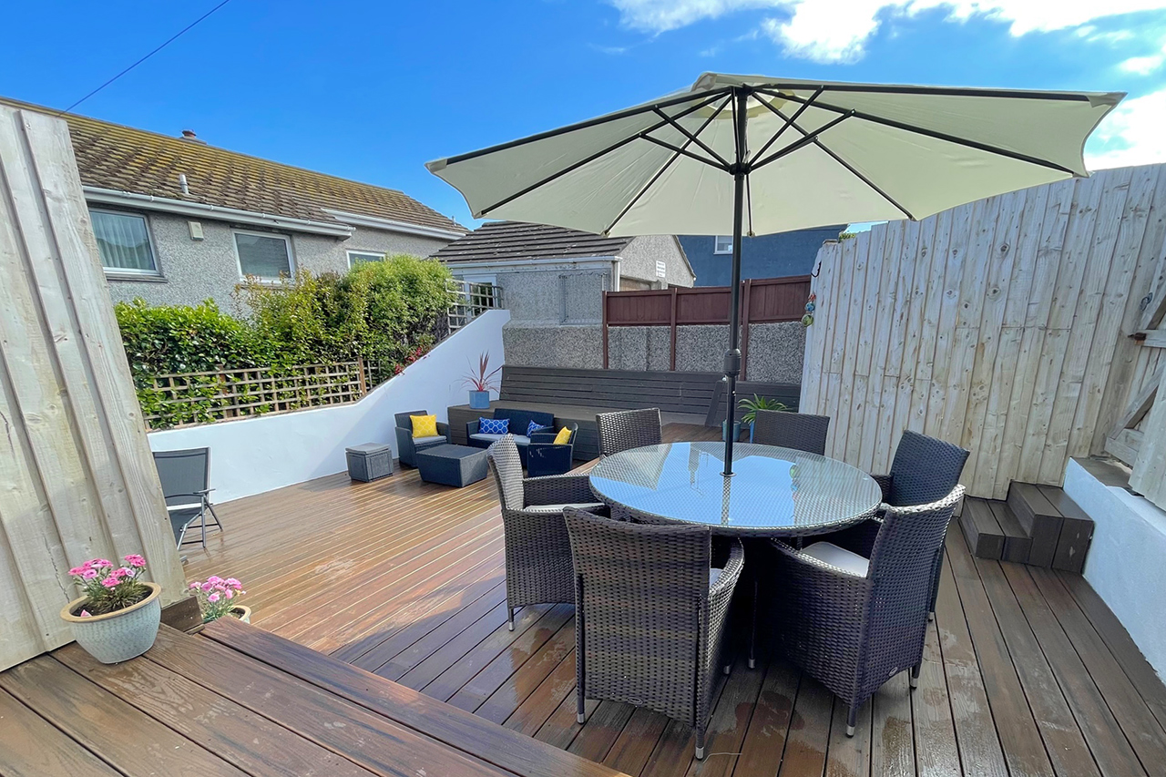 Church View Modern Holiday Home in Porthleven, Cornwall Cornish