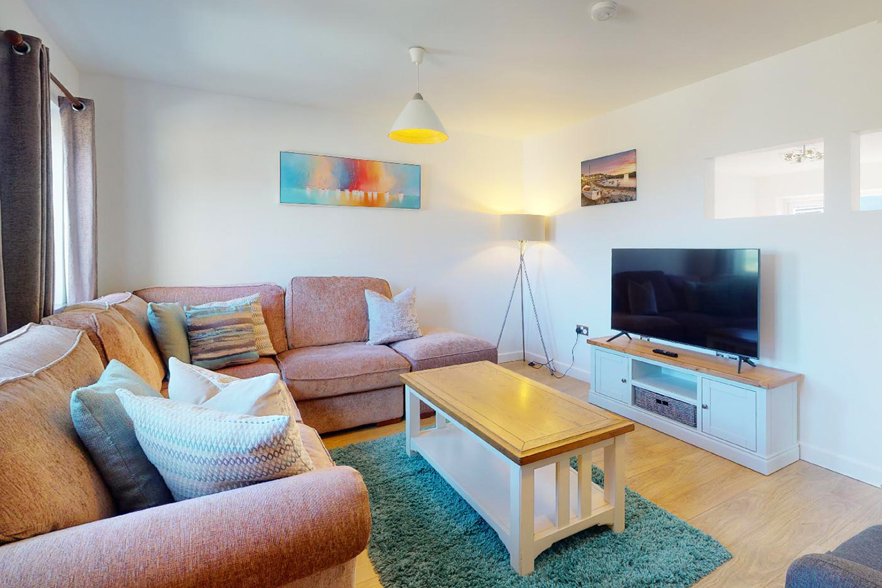 Church View Modern Holiday Home in Porthleven, Cornwall Cornish