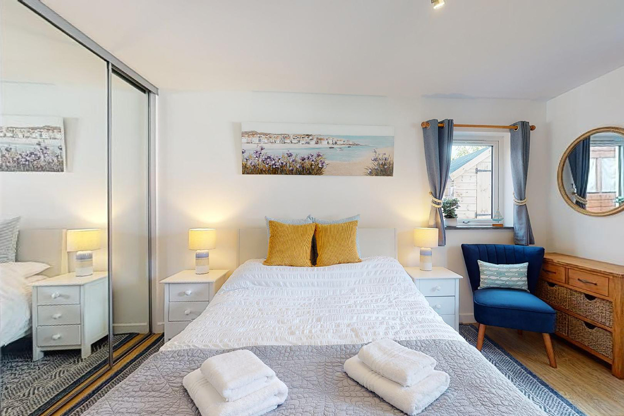 Church View Modern Holiday Home in Porthleven, Cornwall Cornish